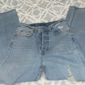 Wild fabel, ripped jeans